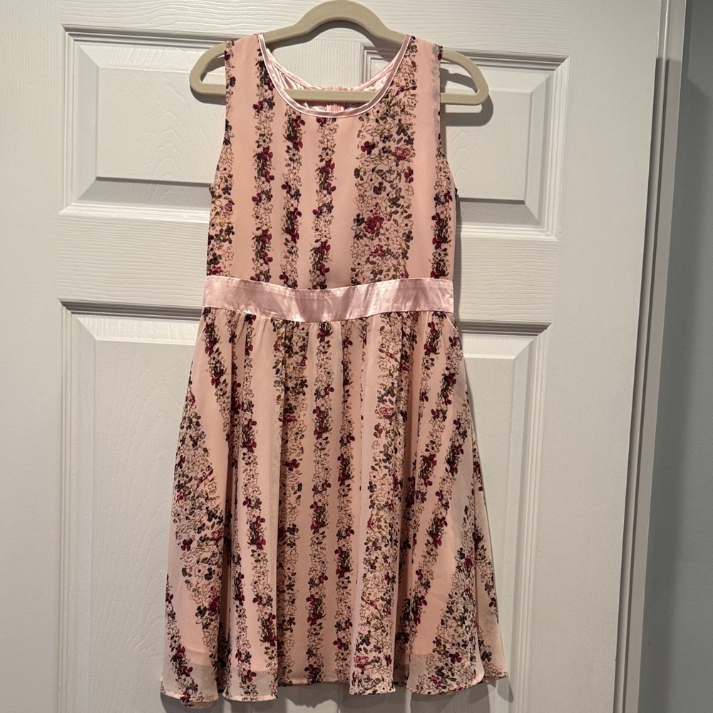 BCBGirls Pink Floral Satin-Trim Sleeveless Dress